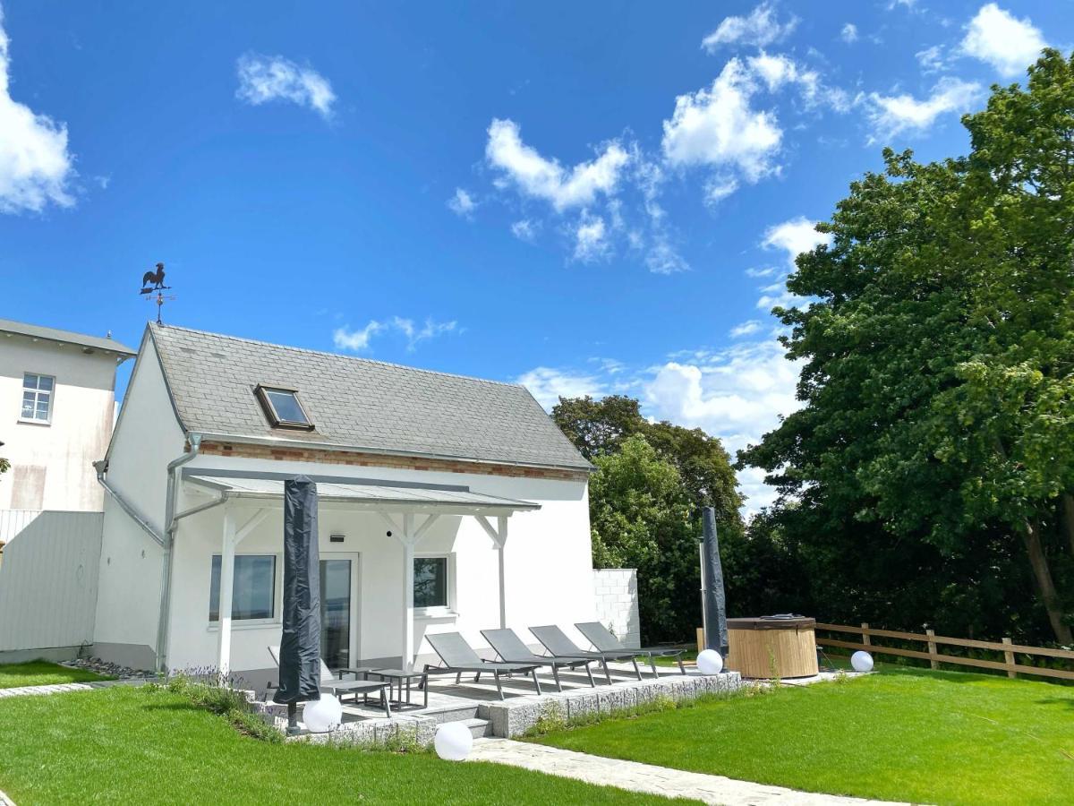 Villa Jenny - Ferienappartement 1 Mit Meerblick Sassnitz Esterno foto