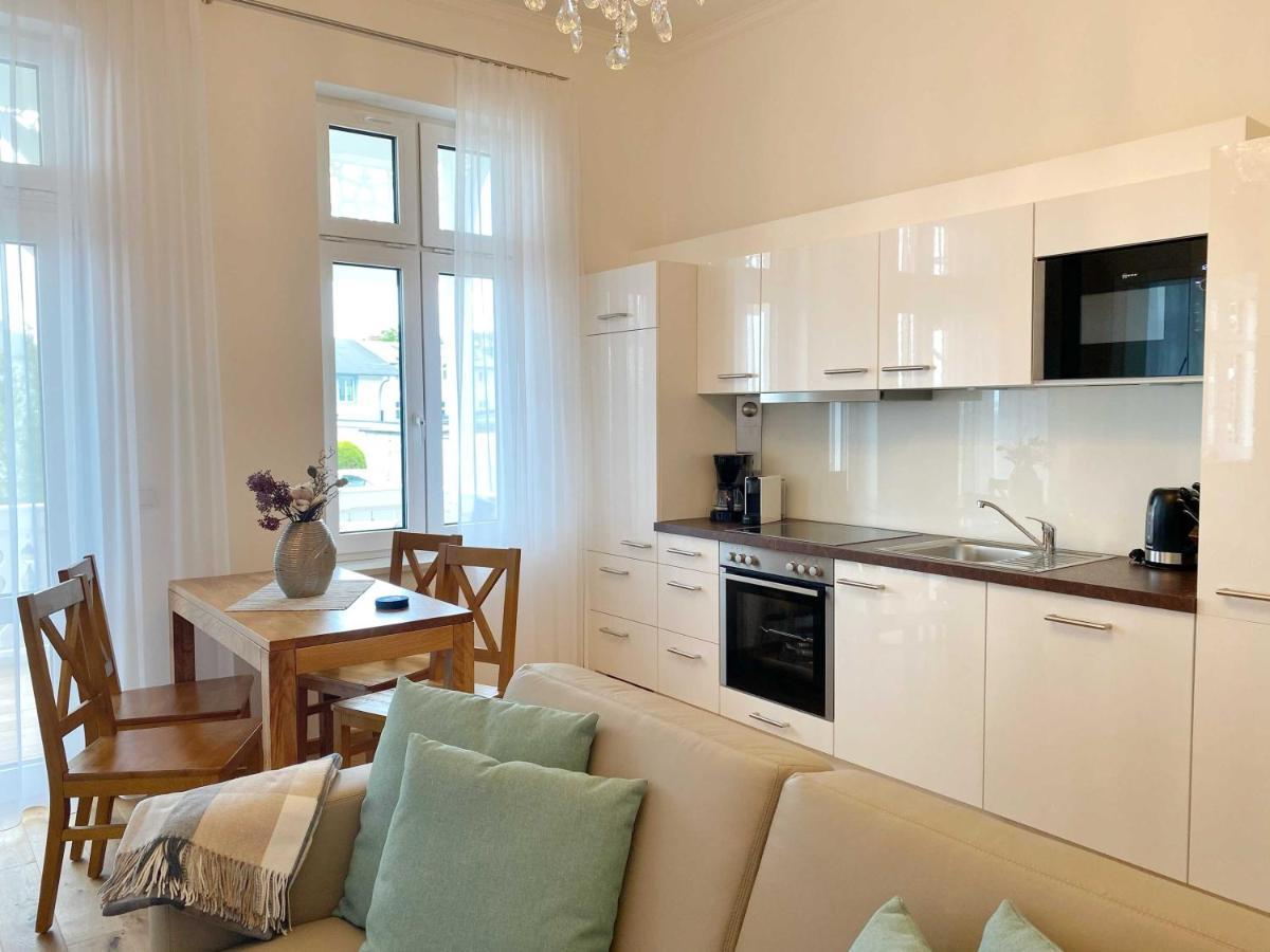 Villa Jenny - Ferienappartement 1 Mit Meerblick Sassnitz Esterno foto
