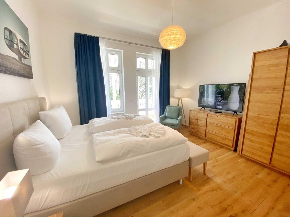 Villa Jenny - Ferienappartement 1 Mit Meerblick Sassnitz Esterno foto