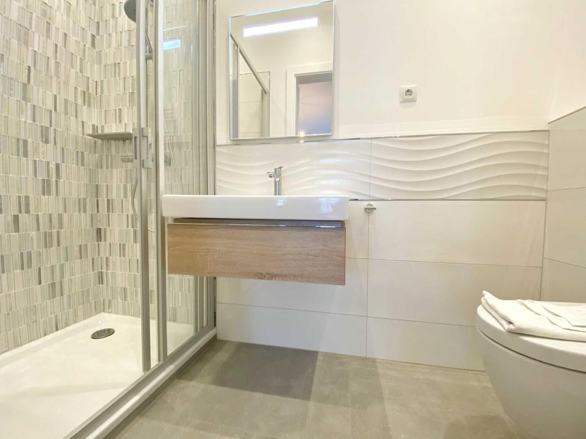 Villa Jenny - Ferienappartement 1 Mit Meerblick Sassnitz Esterno foto